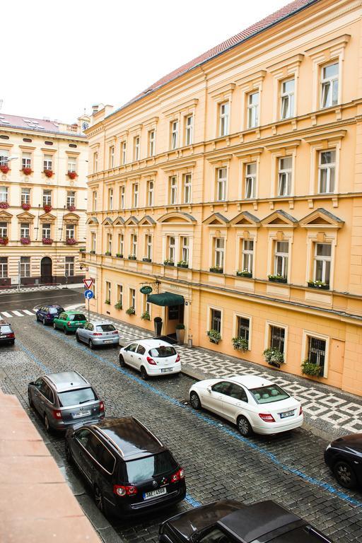 Ruterra Apartment Cimburkova Praha Exteriér fotografie